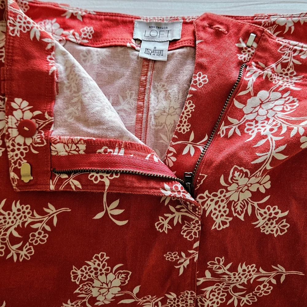 EUC LOFT DENIUM FLORAL SKIRT - Picture 2 of 4